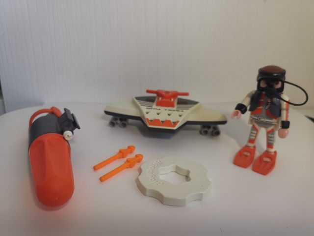 Playmobil 70004 submarinista espía