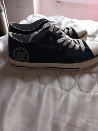 Zapatillas de mujer nuevas 