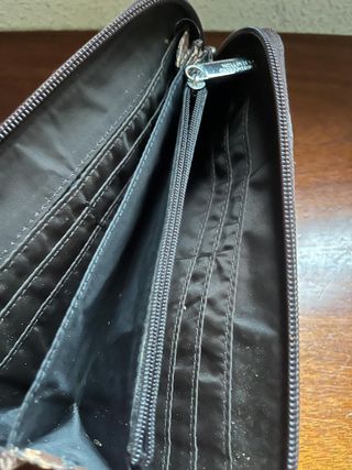 CARTERA DE MANO "BENETTON" MARRÓN