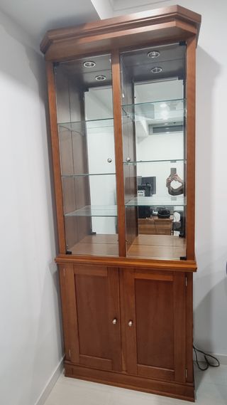 Bar / livreiro em cerejeira