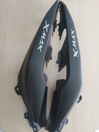 Juego de tapas yamaha xmax 125 año 2021