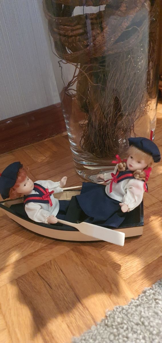 Muñecos de porcelana