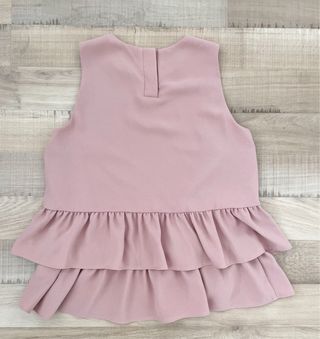 Blusa volantes bajo Gat Rimon