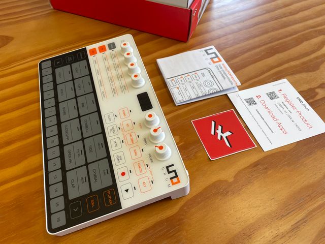 Drummer UNO IK multimedia