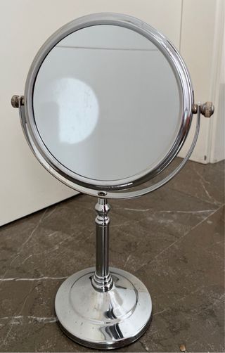 Espejo vintage de maquillaje / tocador