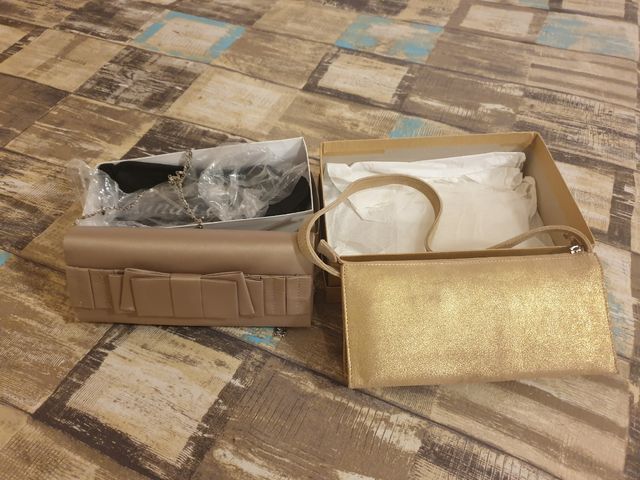 Abito elegante da donna con 2 pochette