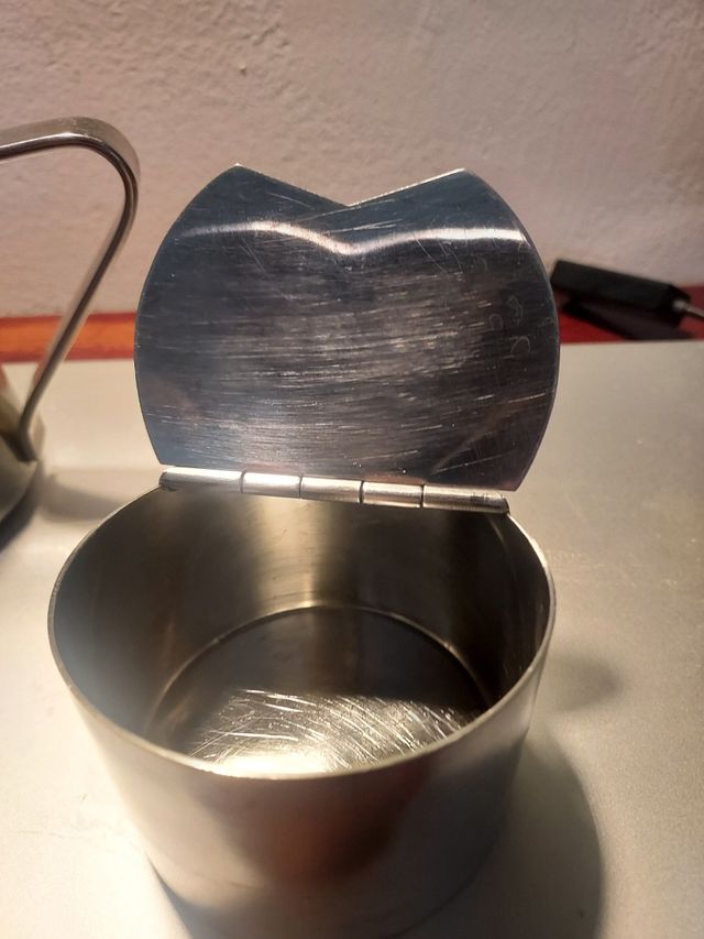 Teiera e zuccherina Alessi mod. Dani