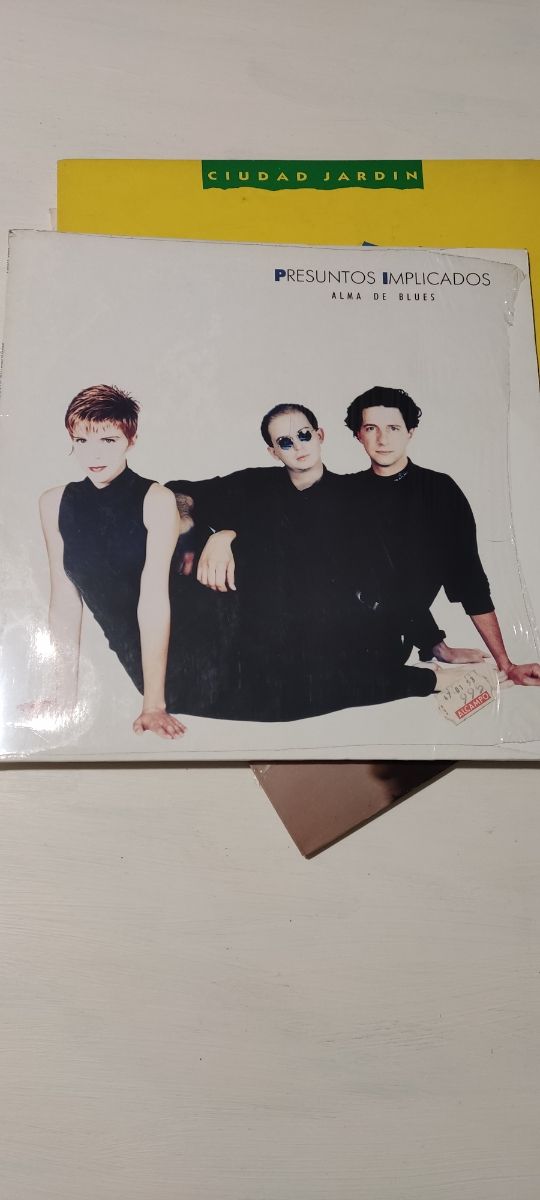 Vinilo Presuntos Implicados