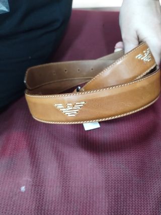 Cinta Giorgio Armani