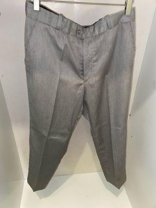 Traje y pantalon gris de graduacion 