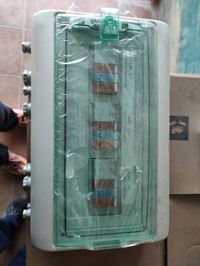 Cuadro eléctrica para placas solares