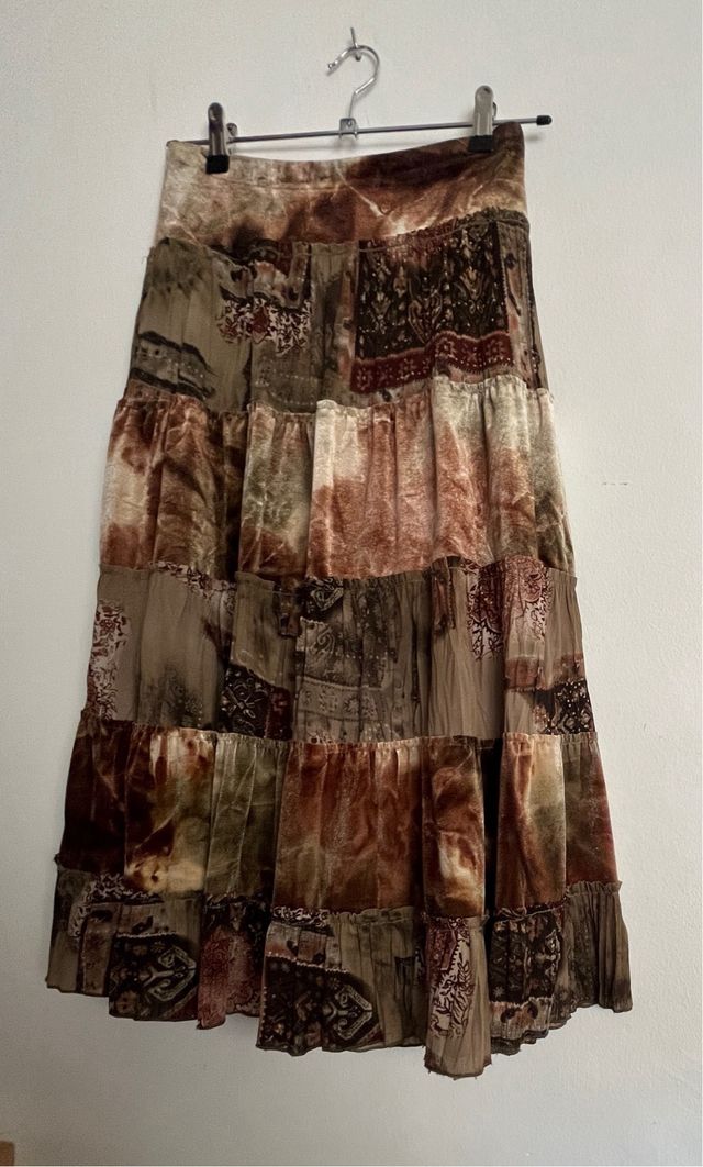 ¡LIQUIDO! Falda volantes T. M o L