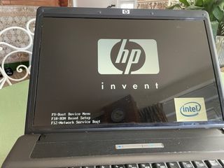 Portátil HP 550