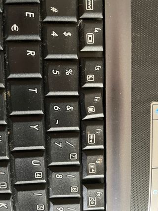 Portátil HP 550