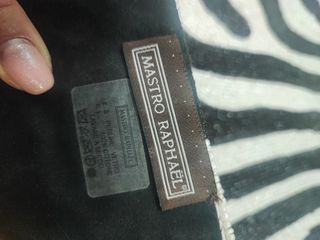 Centro Mastro Raphael ricamato