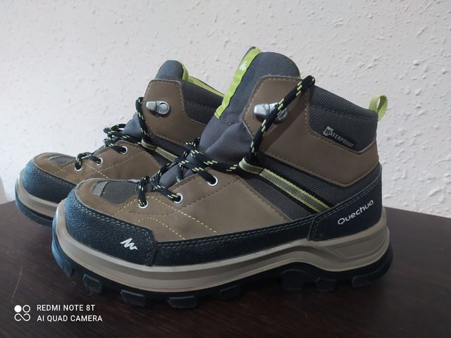 Botas montaña Quechua niño.