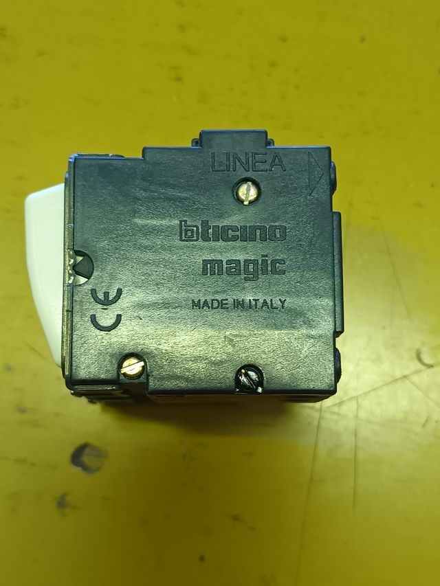 Bticino 5130 presa di sicurezza 16A