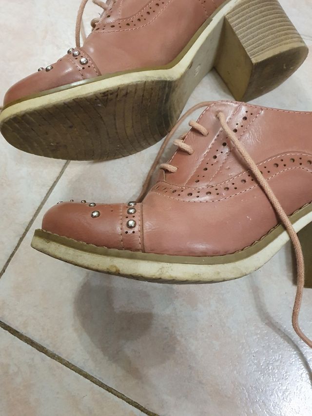 Scarpe rosa borchie