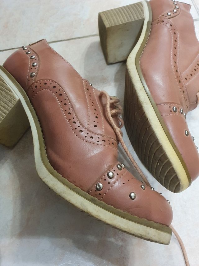 Scarpe rosa borchie