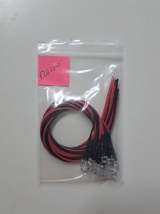 N°10 Led Rosso 12V 5mm pre cablato
