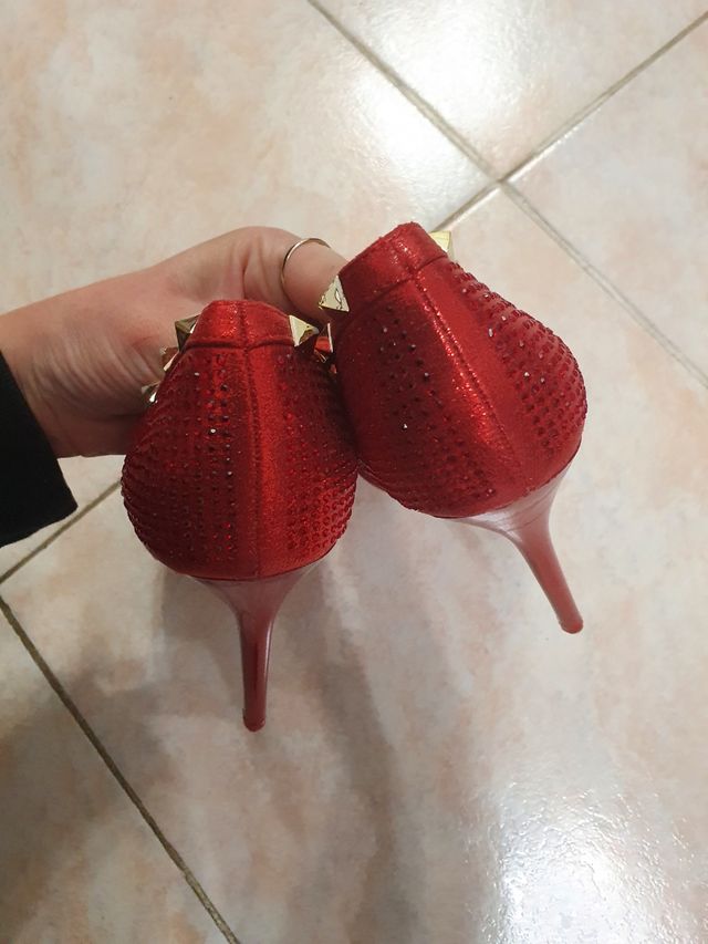 Scarpe rosse strass borchie