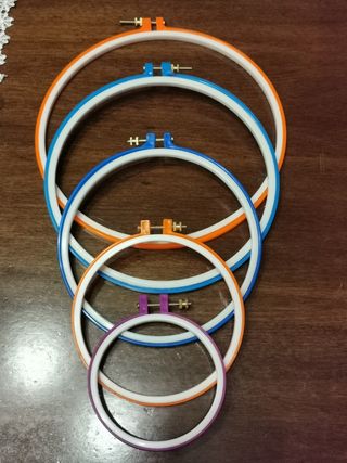 Telai da ricamo in plastica