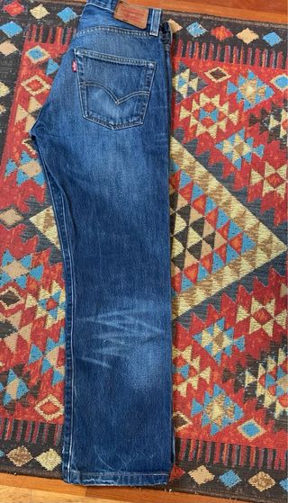 Pantalon levis 501 etiqueta roja