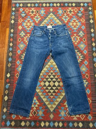 Pantalon levis 501 etiqueta roja