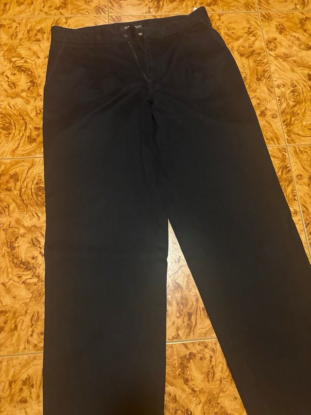 Pantalones chinos azul marino Zara. Talla XL