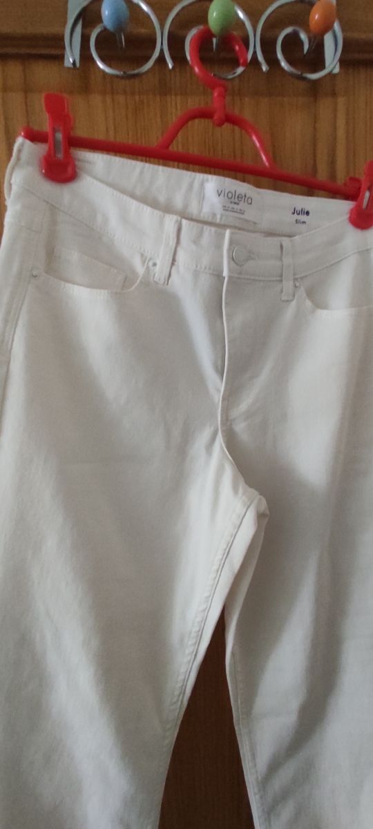 Pantalón vaquero blanco