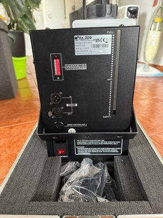 Máquina de humo HAZER + flightcase