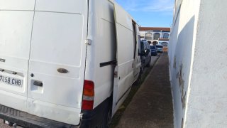 Ford E-Transit 2004