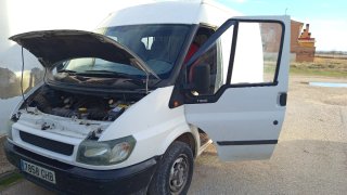 Ford E-Transit 2004