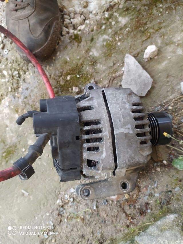 Alternatore Valeo per Fiat 1.3 Multijet 55185076