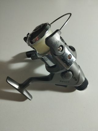 PARA PIEZAS Carrete de caña de pescar