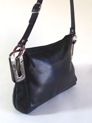 Bolso de hombro Jane Shilton de piel negro 