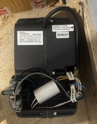 Motor puerta corredera garaje