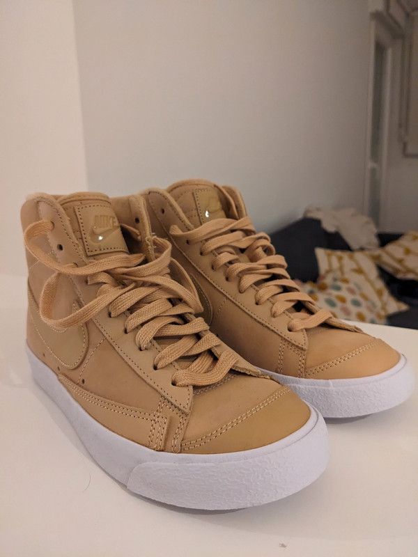 Zapatillas de deporte color tostado Blazer Mid Pre