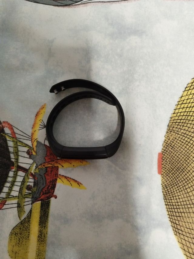 Reloj deportivo sencillo negro