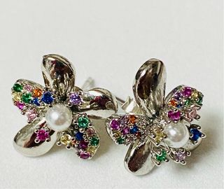 Pendientes orquideas con gemas en plata de ley 925