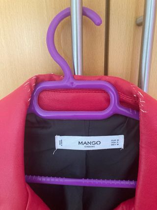 Cazadora roja Mango