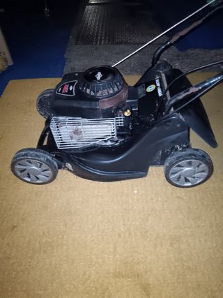 Segadora BRIGGS & STRATTON 148CC