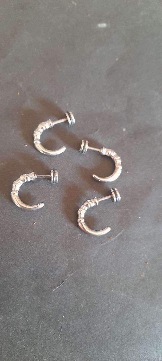 Pendientes garra en acero inoxidable