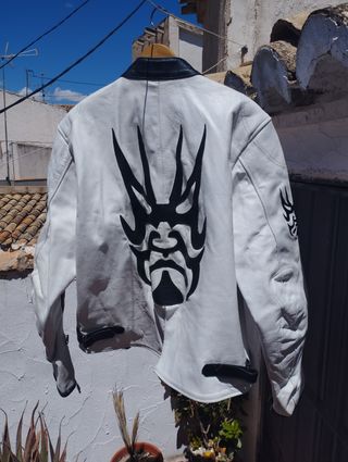 Sé vende chaqueta de moto,
