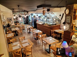 R-7047035 Traspaso de Restaurante Italiano con Ven