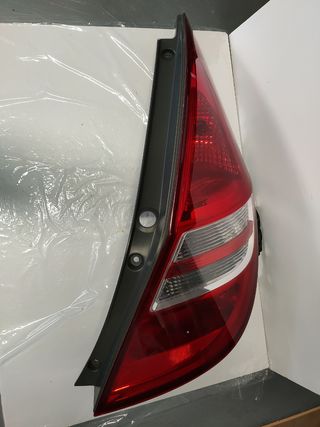 ✅PILOTO TRASERO DERECHO HYUNDAI I30
