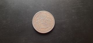 TRES MONEDAS ANTIGUAS DE PLATA