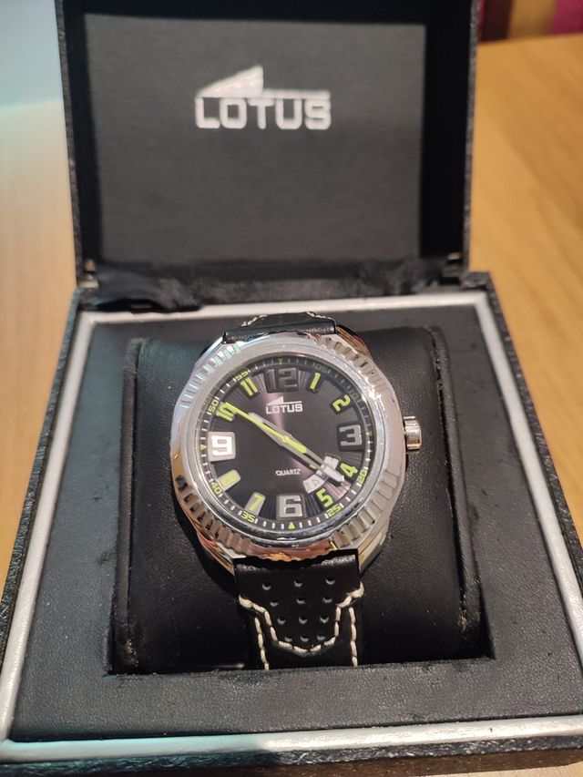 Reloj LOTUS nuevo sin estrenar