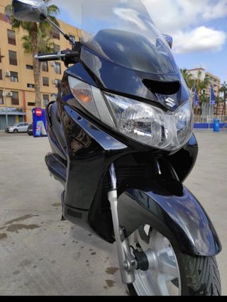 SUZUKI BURGMAN 250