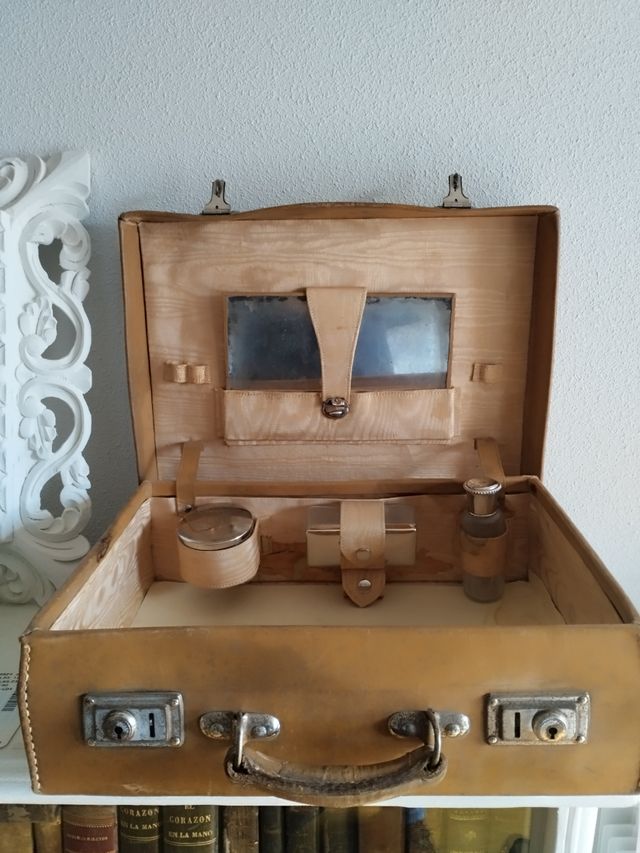 Neceser antiguo